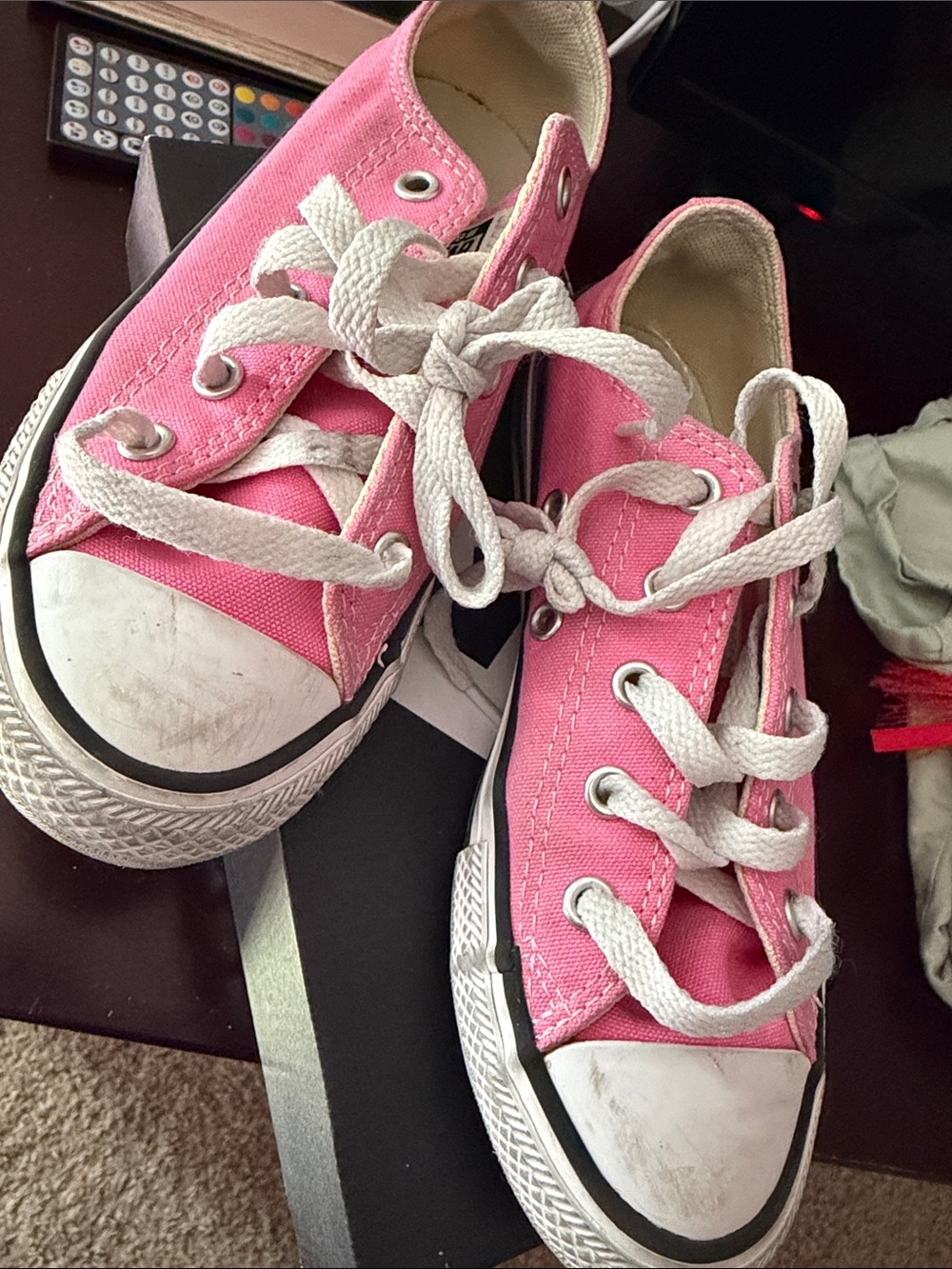 Converse Kids Pink Canvas Low-Top Sneakers with White Laces